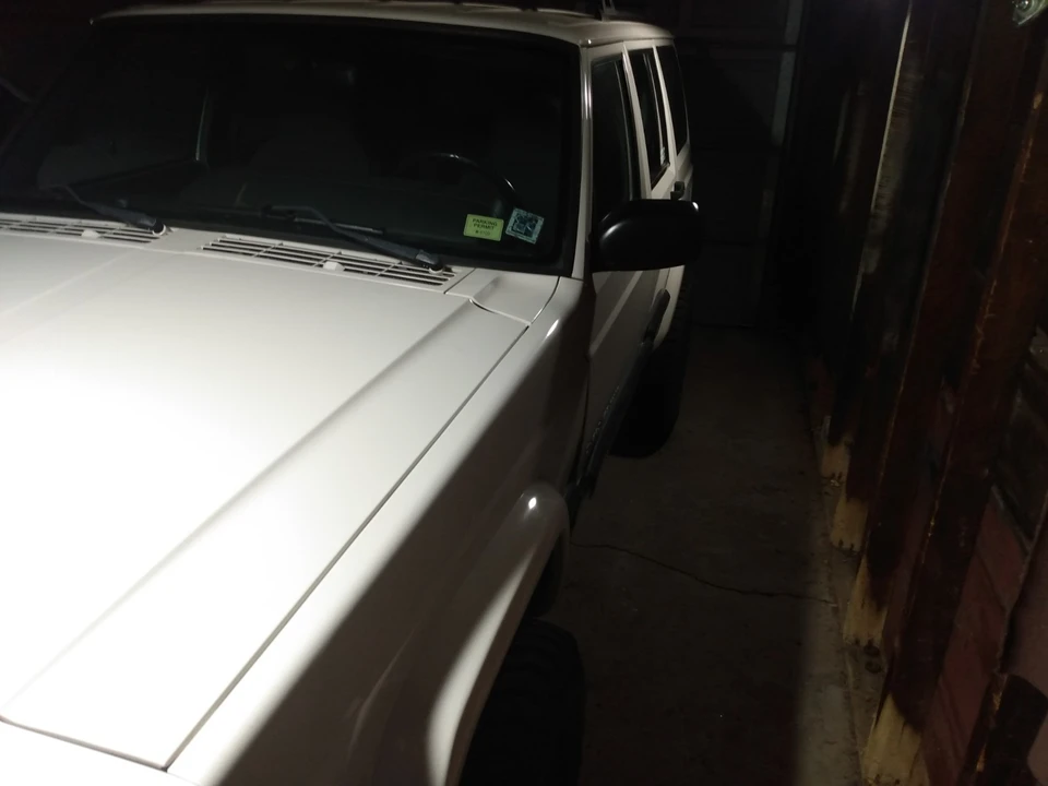 1999 Jeep XJ Cherokee - Image 2 of 31