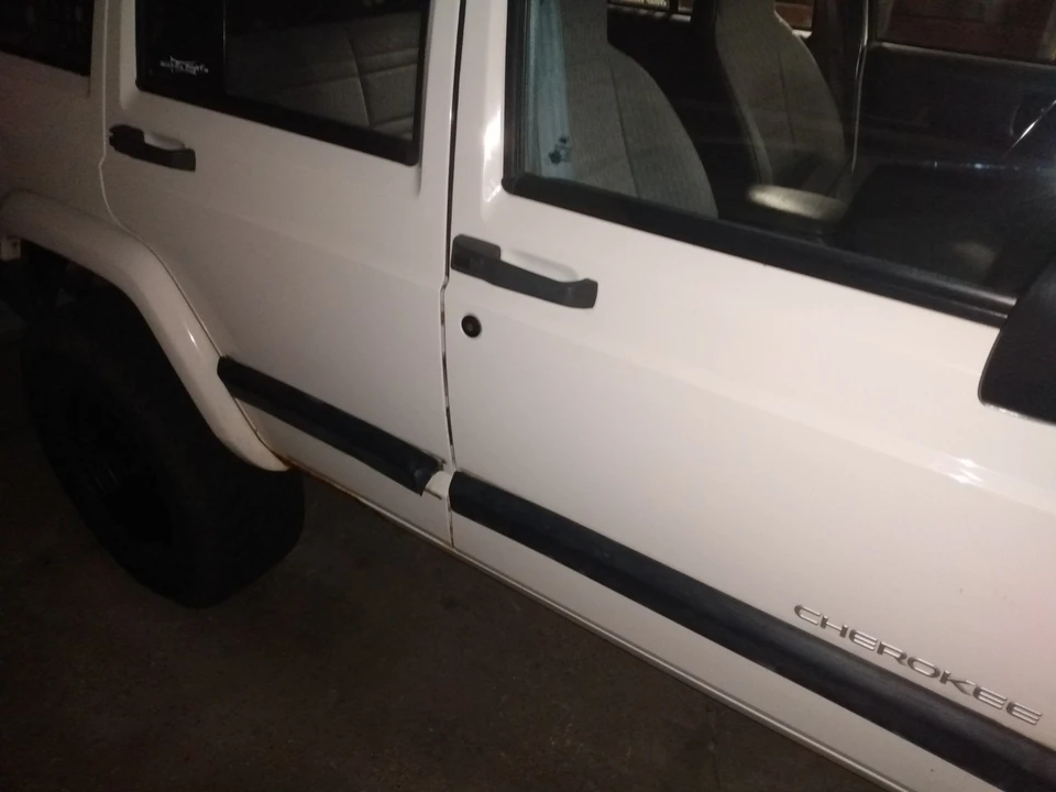 1999 Jeep XJ Cherokee - Image 19 of 31