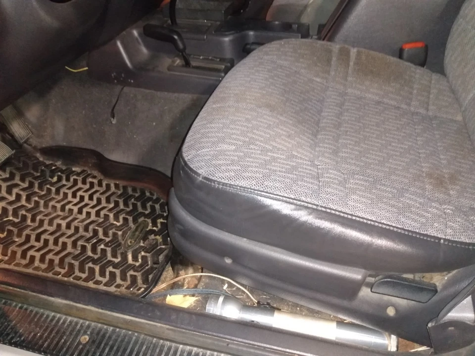 1999 Jeep XJ Cherokee - Image 26 of 31