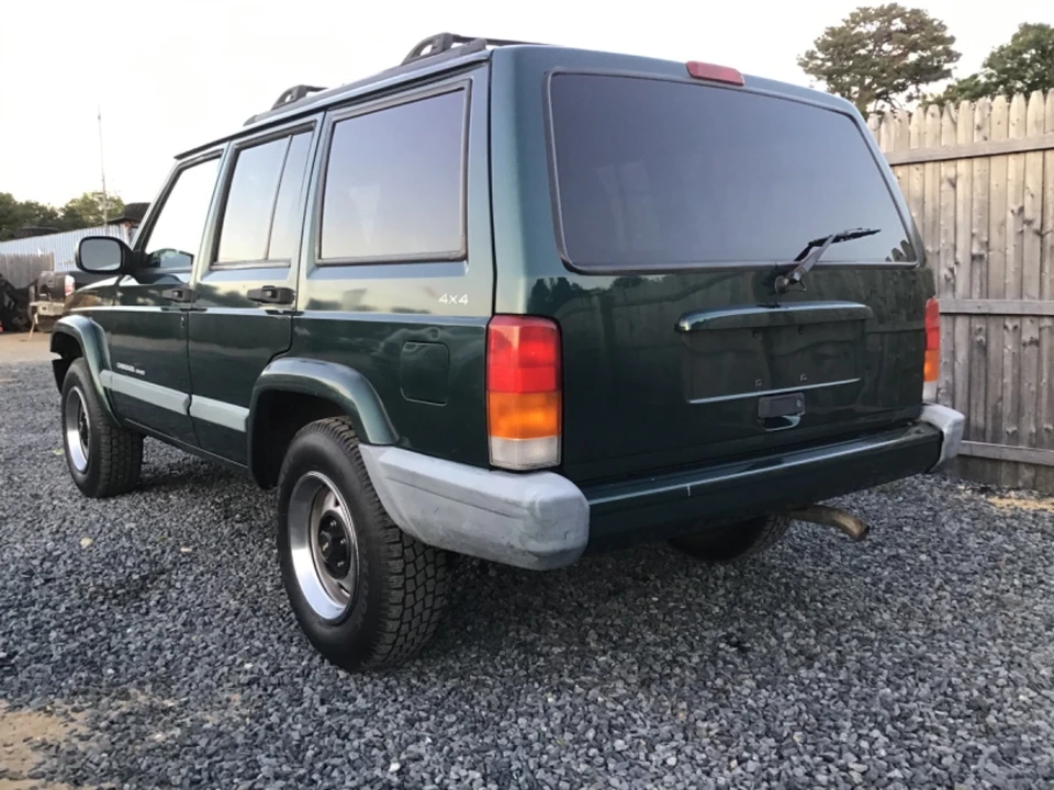 1999 Jeep XJ Cherokee - Image 11 of 31