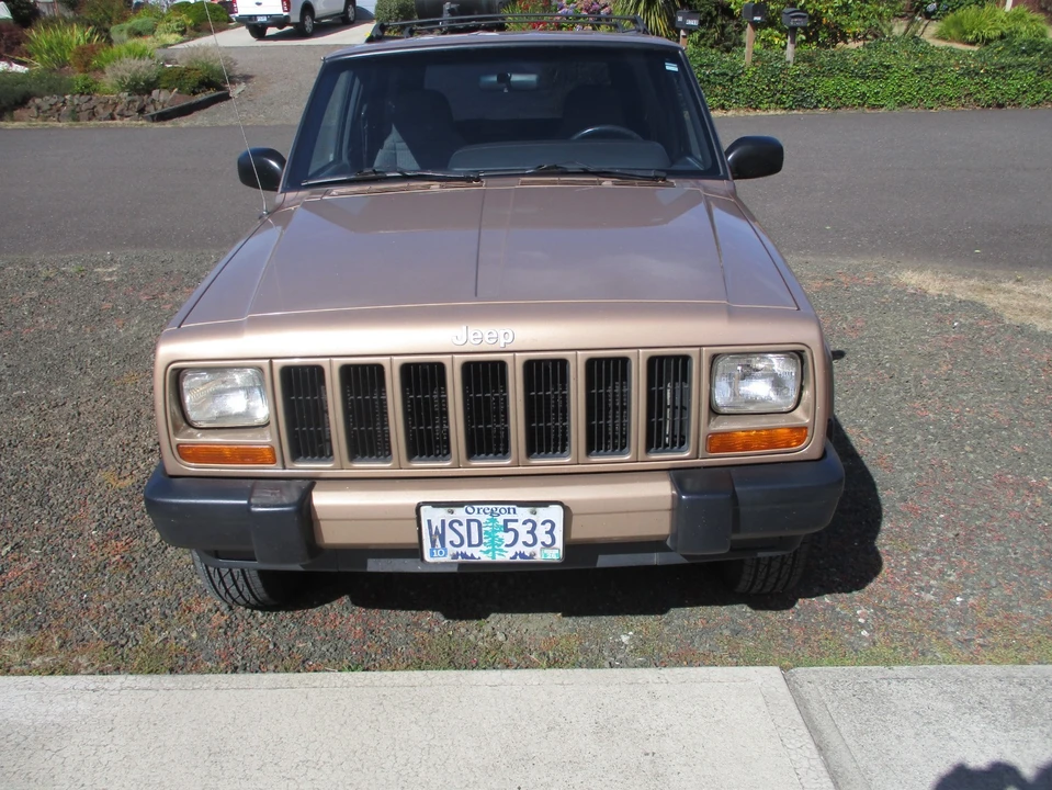 1999 Jeep XJ Cherokee - Image 6 of 8