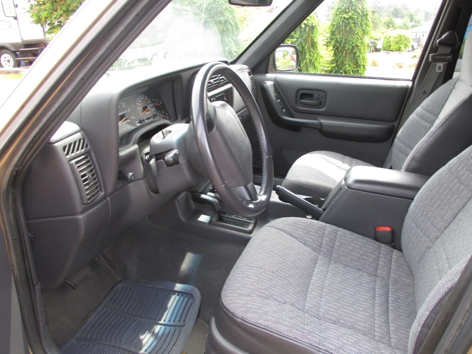 1999 Jeep XJ Cherokee - Image 3 of 8