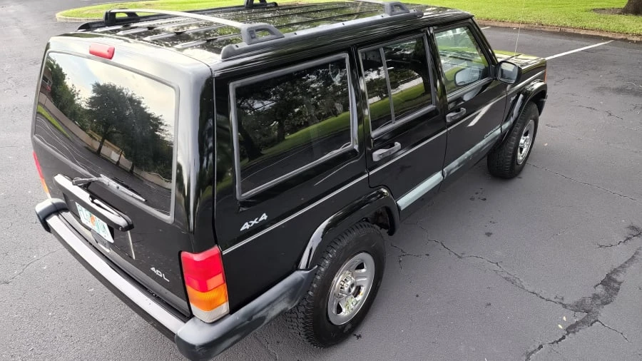 1999 Jeep XJ Cherokee - Image 11 of 14