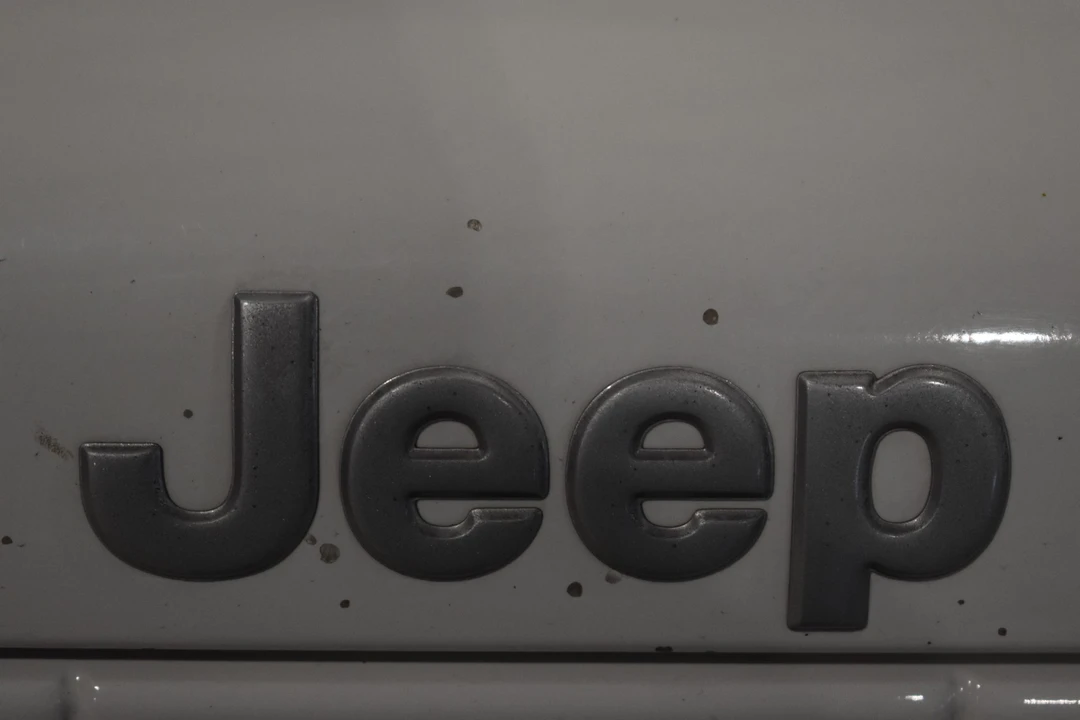 1999 Jeep XJ Cherokee - Image 14 of 31