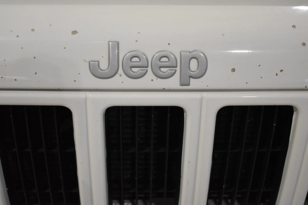 1999 Jeep XJ Cherokee - Image 13 of 31