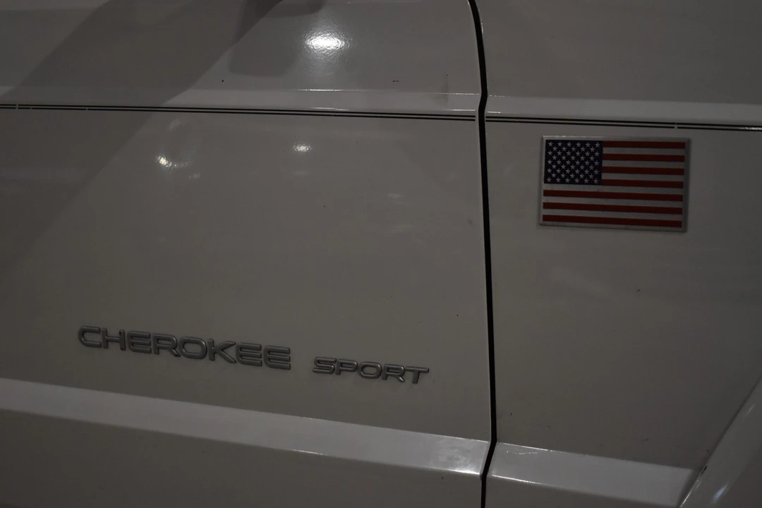 1999 Jeep XJ Cherokee - Image 23 of 31