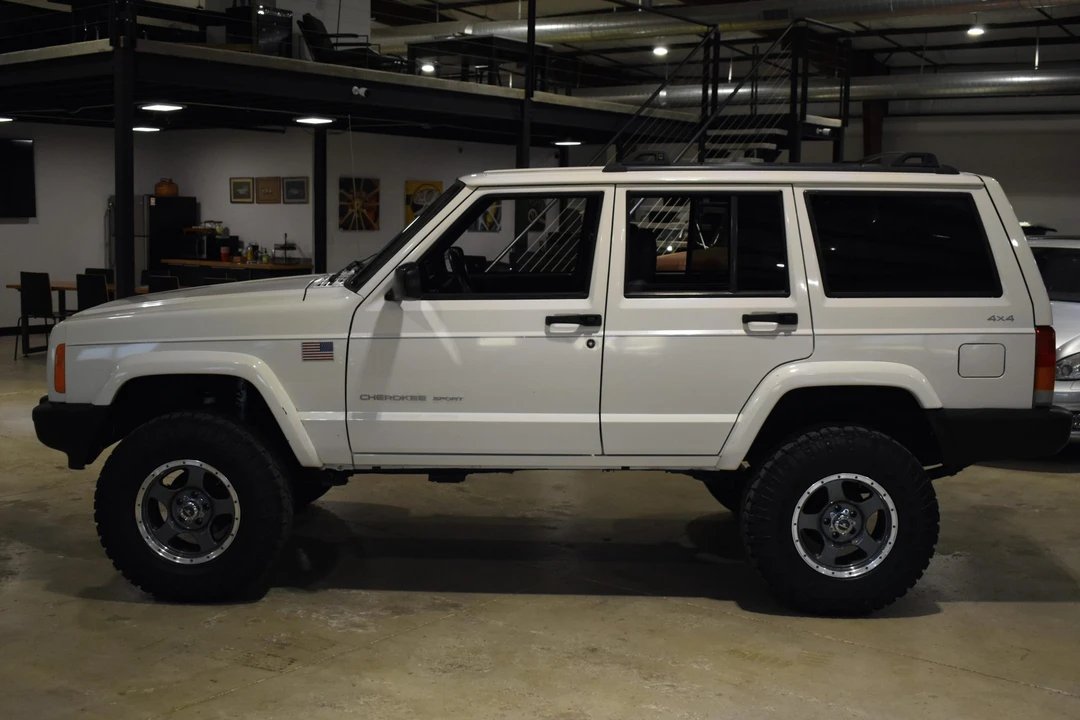1999 Jeep XJ Cherokee - Image 3 of 31