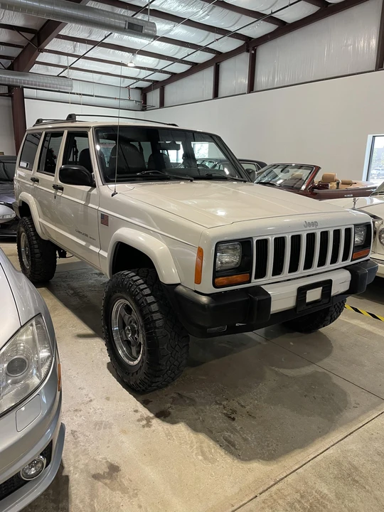 1999 Jeep XJ Cherokee - Image 9 of 31