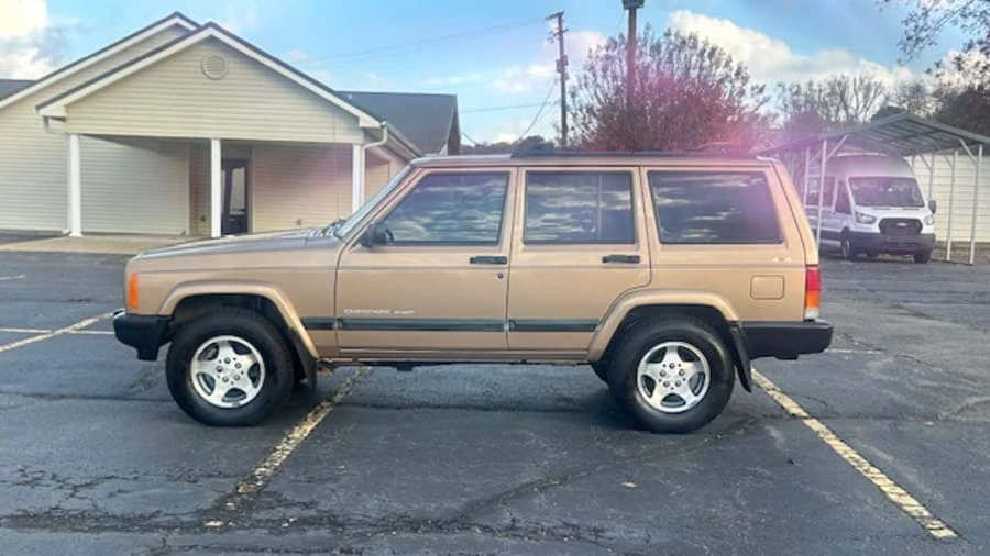 1999 Jeep XJ Cherokee - Image 5 of 19