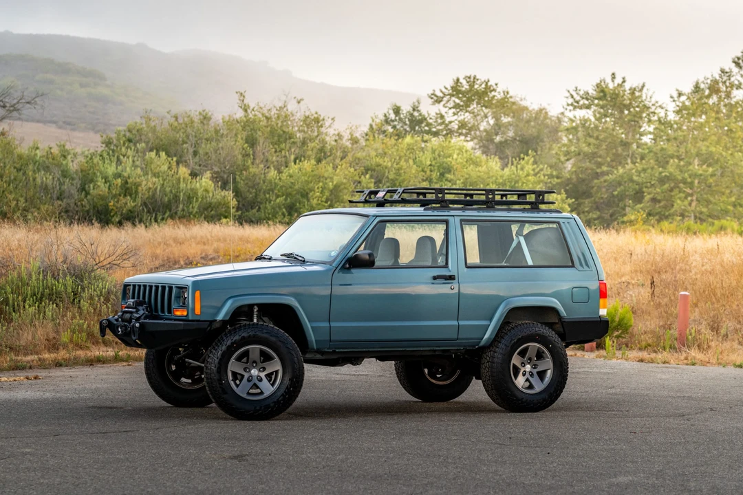 1999 Jeep XJ Cherokee - Image 2 of 31
