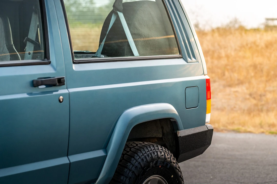 1999 Jeep XJ Cherokee - Image 28 of 31