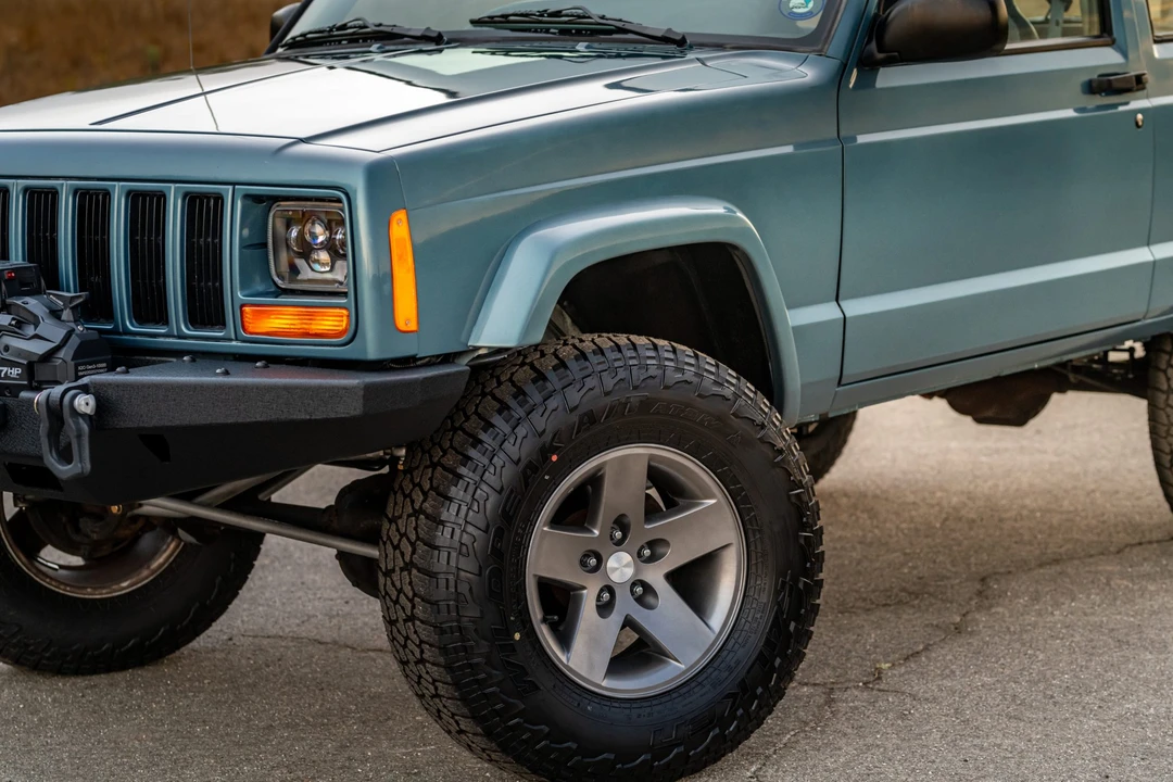 1999 Jeep XJ Cherokee - Image 24 of 31