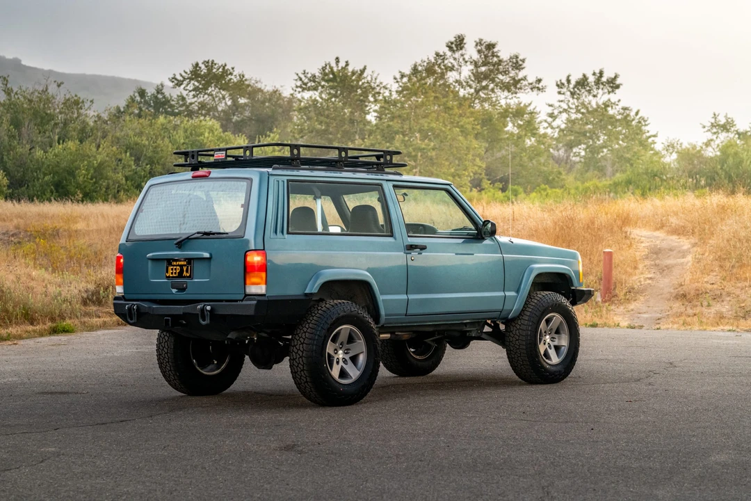 1999 Jeep XJ Cherokee - Image 17 of 31