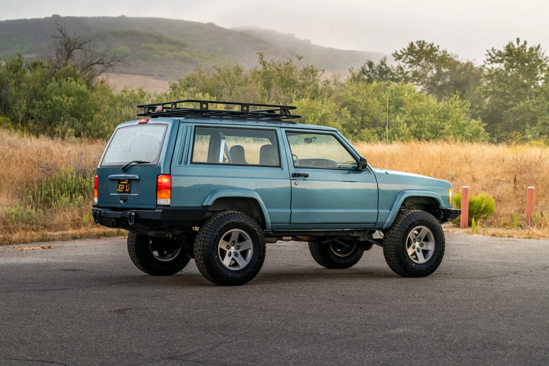 1999 Jeep XJ Cherokee - Image 16 of 31