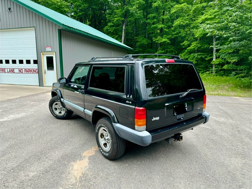 1999 Jeep XJ Cherokee - Image 5 of 31