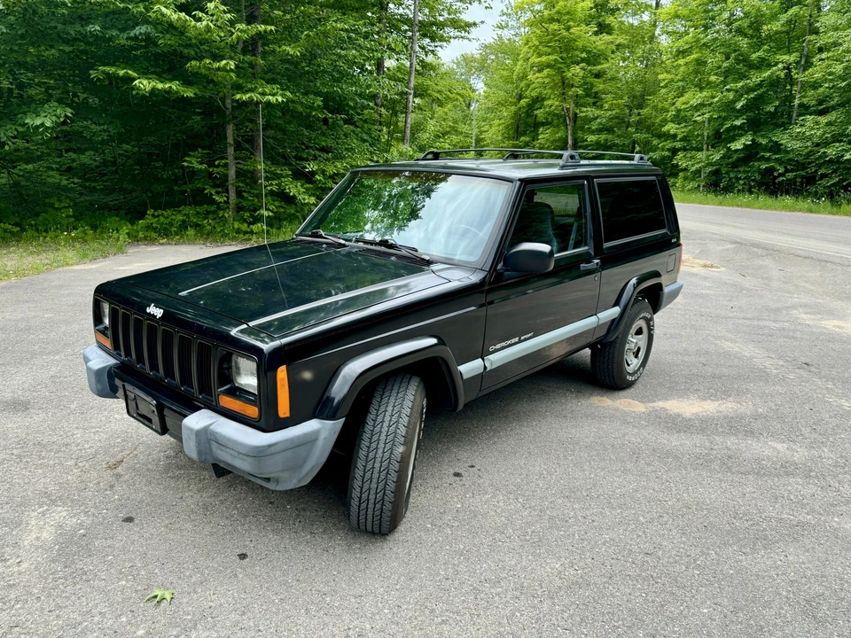 1999 Jeep XJ Cherokee - Image 2 of 31