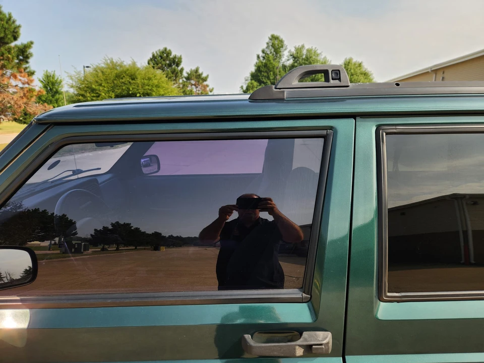 1999 Jeep XJ Cherokee - Image 21 of 31