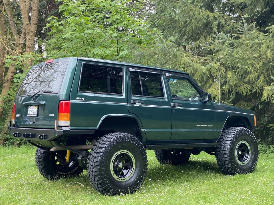 1999 Jeep XJ Cherokee - Image 13 of 31