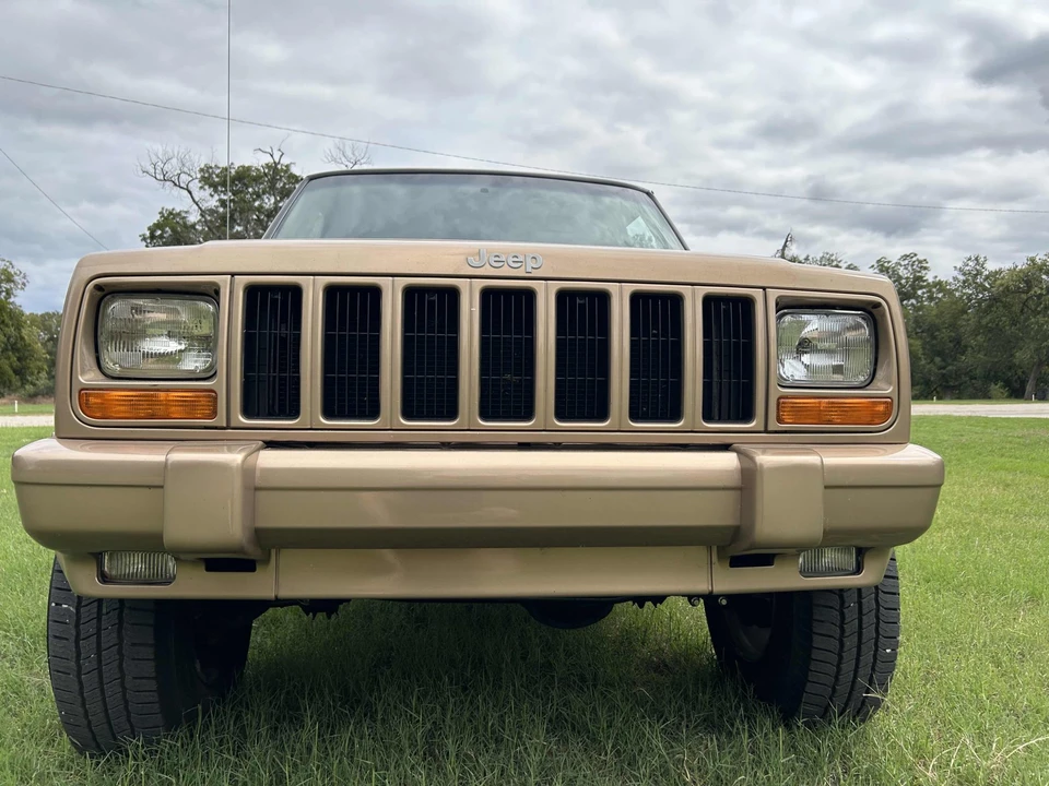 1999 Jeep XJ Cherokee - Image 17 of 31