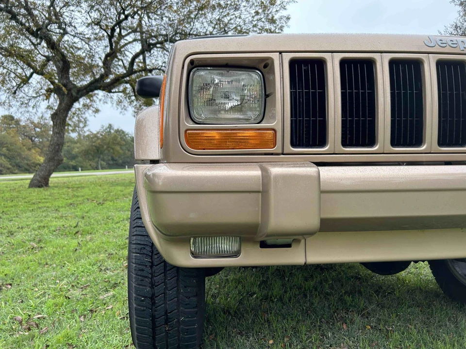 1999 Jeep XJ Cherokee - Image 19 of 31