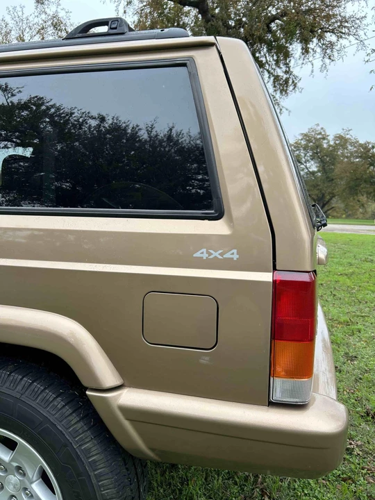 1999 Jeep XJ Cherokee - Image 26 of 31