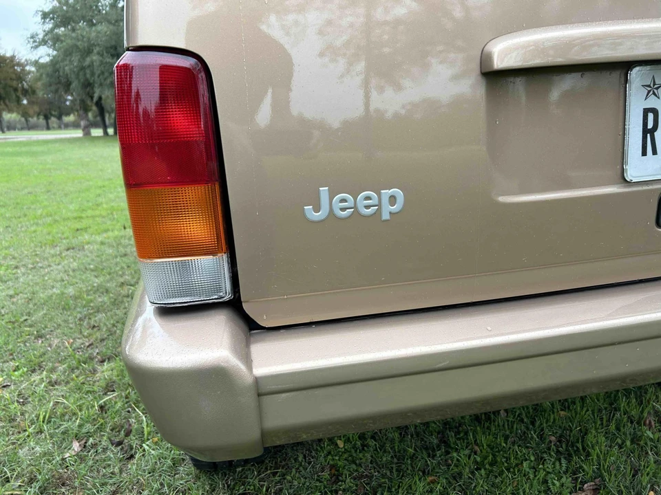 1999 Jeep XJ Cherokee - Image 30 of 31