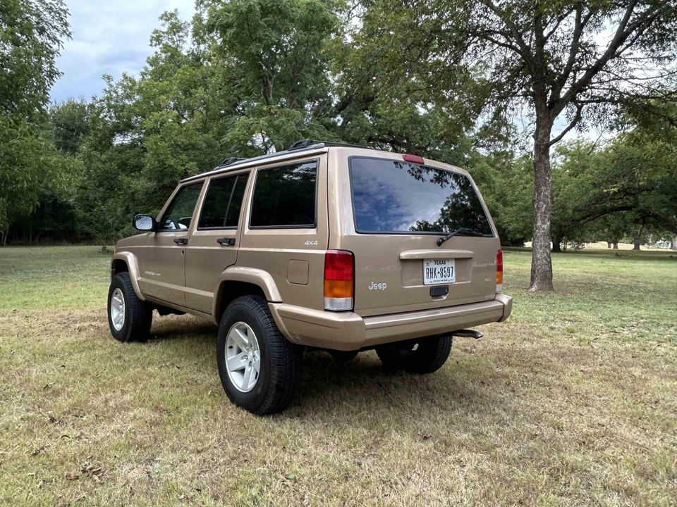 1999 Jeep XJ Cherokee - Image 7 of 31