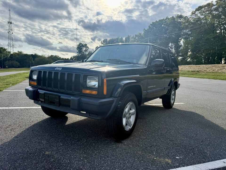 1999 Jeep XJ Cherokee - Image 3 of 31