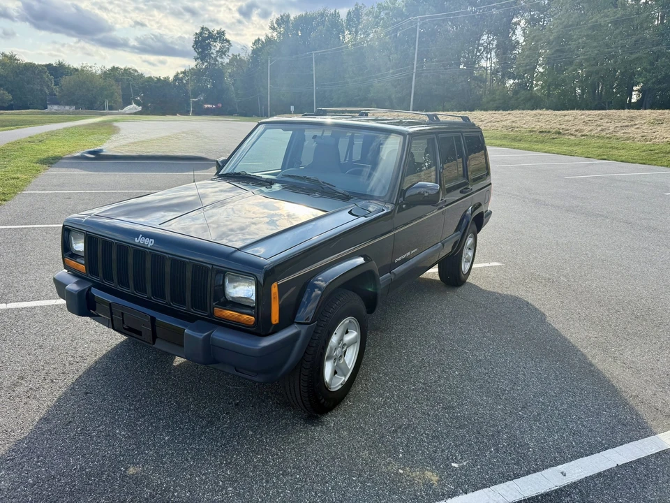 1999 Jeep XJ Cherokee - Image 2 of 31