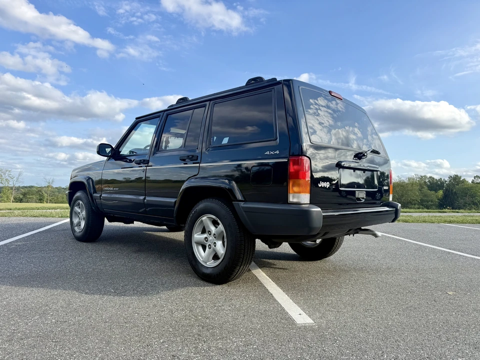 1999 Jeep XJ Cherokee - Image 9 of 31