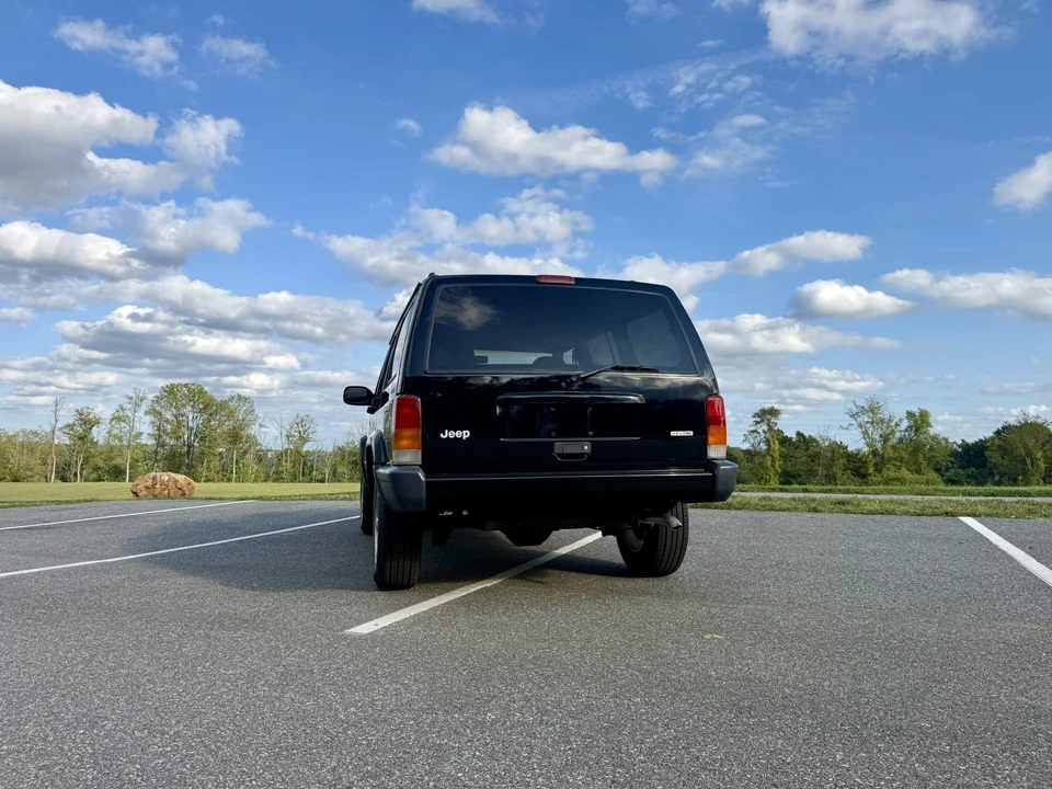 1999 Jeep XJ Cherokee - Image 13 of 31