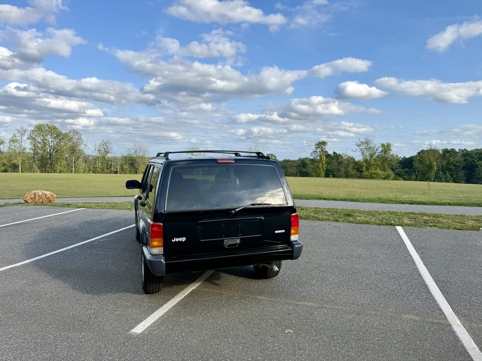 1999 Jeep XJ Cherokee - Image 15 of 31