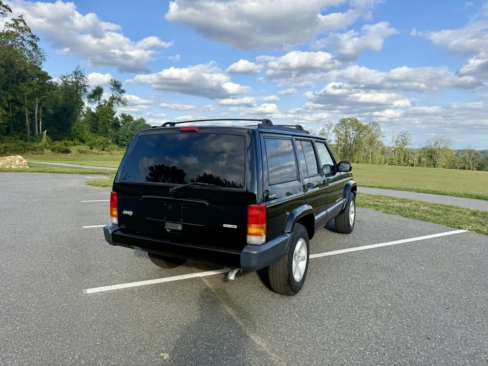 1999 Jeep XJ Cherokee - Image 19 of 31
