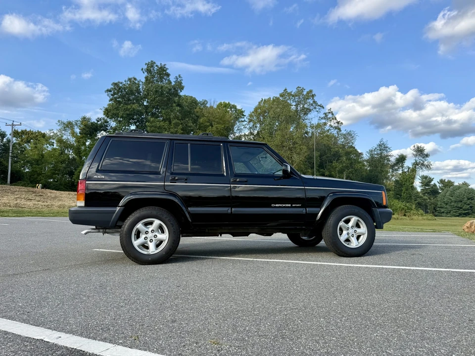 1999 Jeep XJ Cherokee - Image 23 of 31