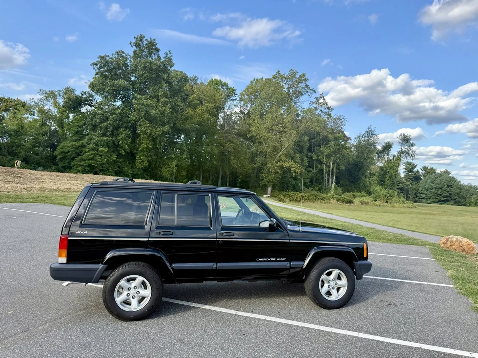 1999 Jeep XJ Cherokee - Image 21 of 31