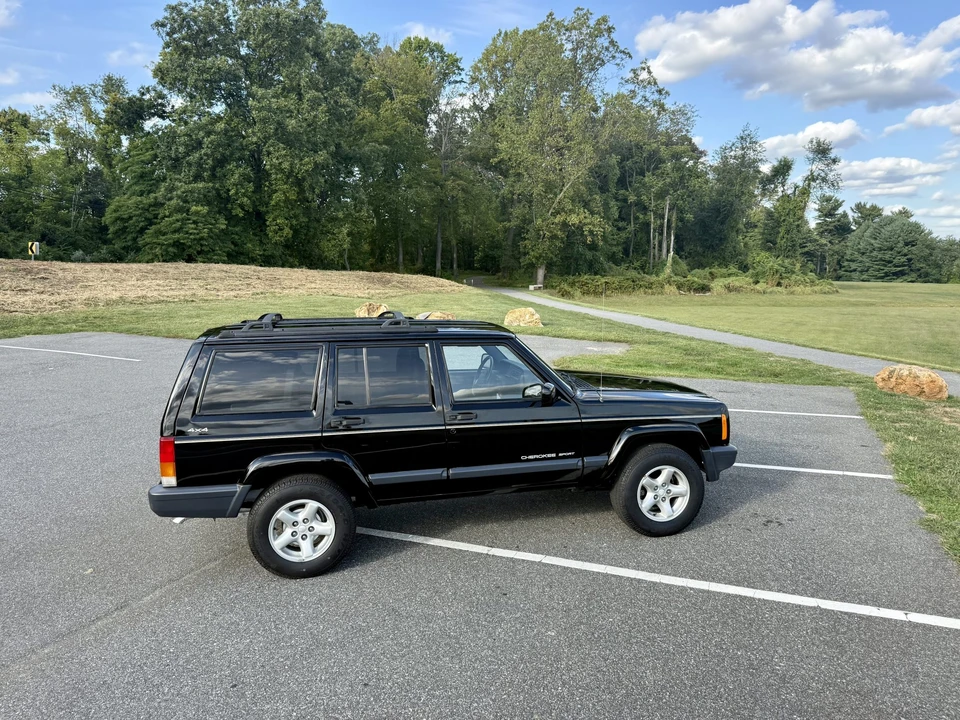 1999 Jeep XJ Cherokee - Image 22 of 31