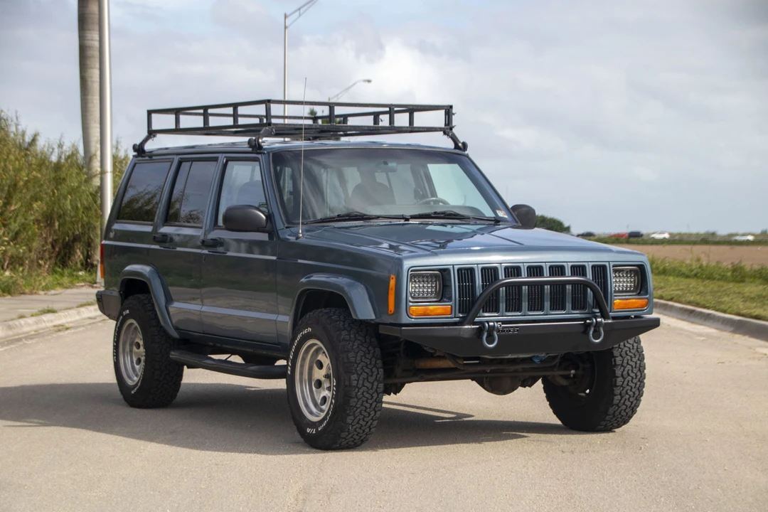 1999 Jeep XJ Cherokee - Image 18 of 31