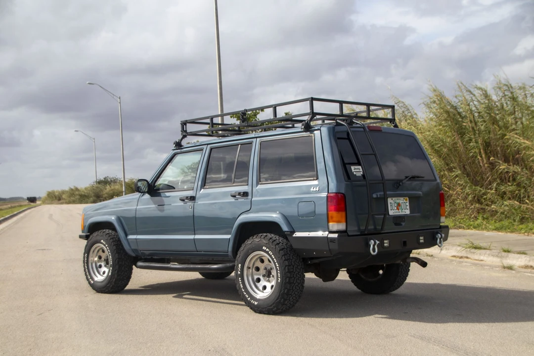 1999 Jeep XJ Cherokee - Image 7 of 31