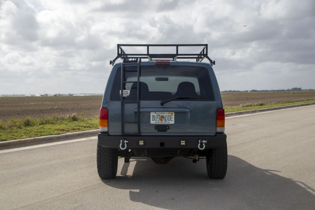 1999 Jeep XJ Cherokee - Image 11 of 31