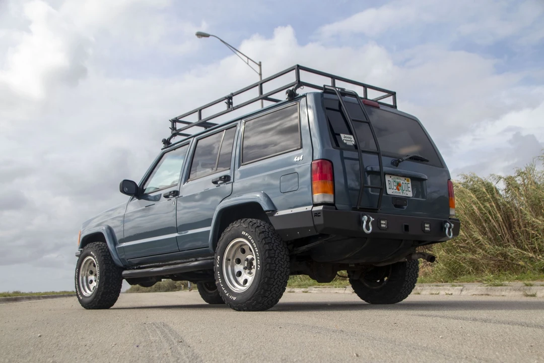 1999 Jeep XJ Cherokee - Image 9 of 31