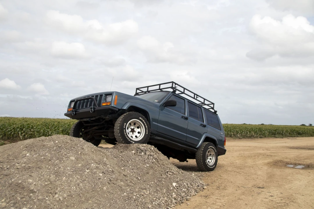1999 Jeep XJ Cherokee - Image 26 of 31