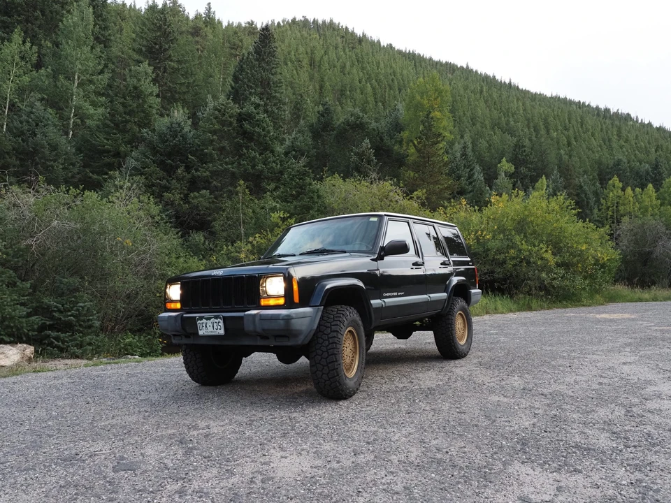 1999 Jeep XJ Cherokee - Image 18 of 31