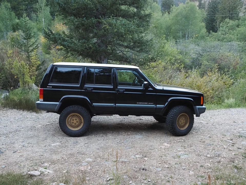 1999 Jeep XJ Cherokee - Image 12 of 31
