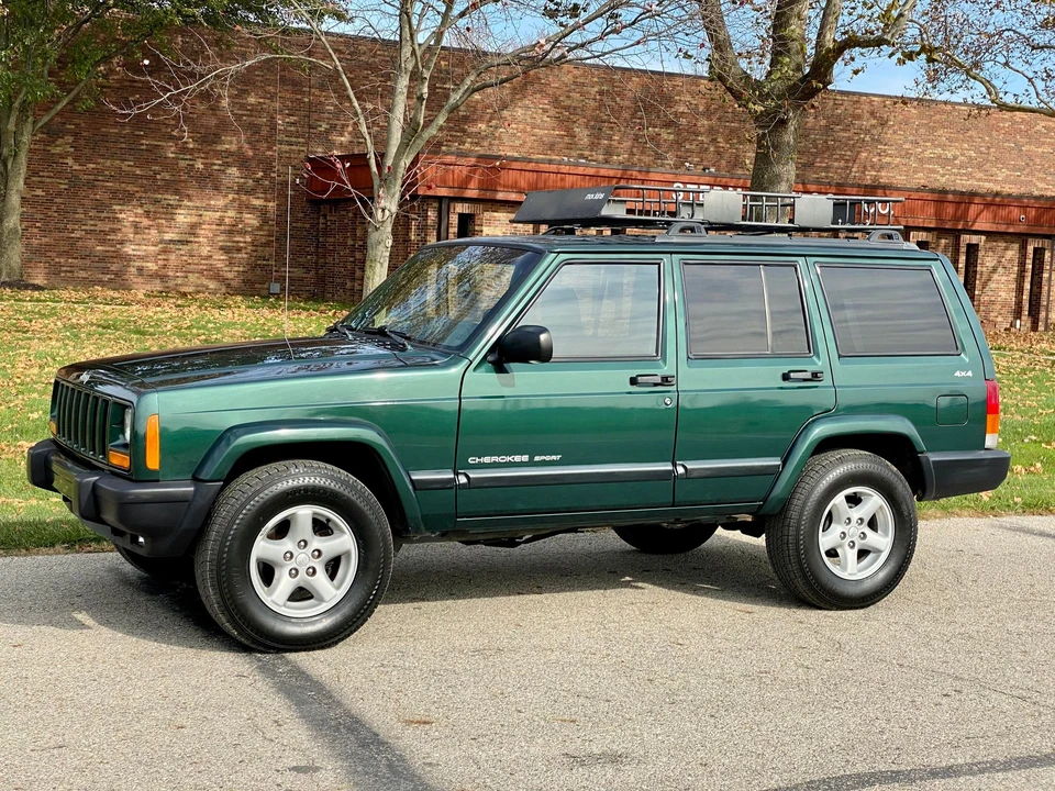 1999 Jeep XJ Cherokee - Image 16 of 31