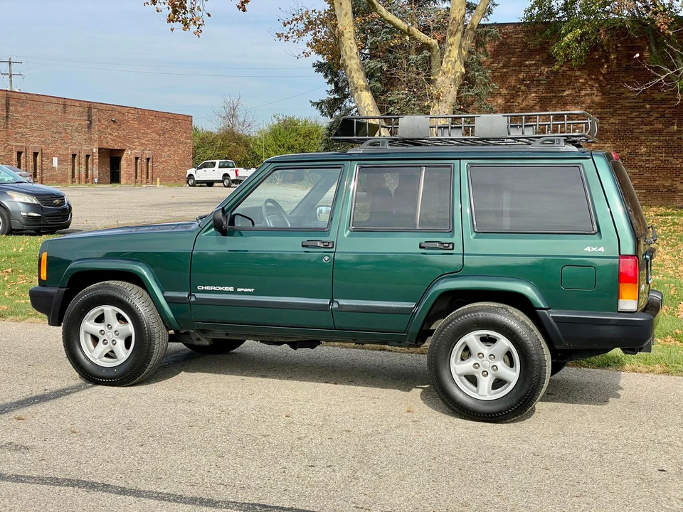 1999 Jeep XJ Cherokee - Image 14 of 31
