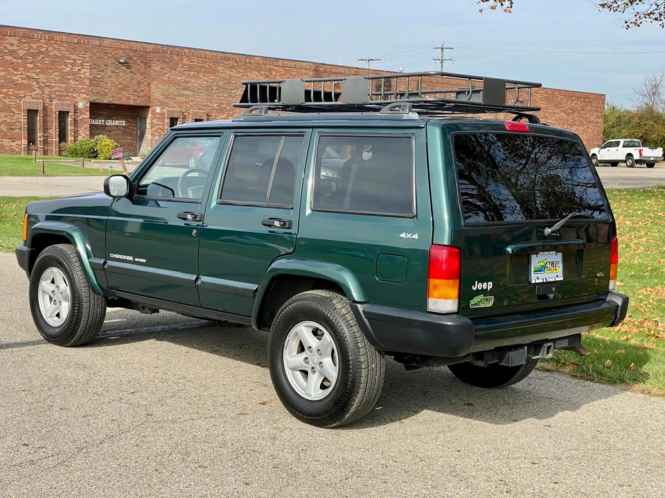 1999 Jeep XJ Cherokee - Image 13 of 31