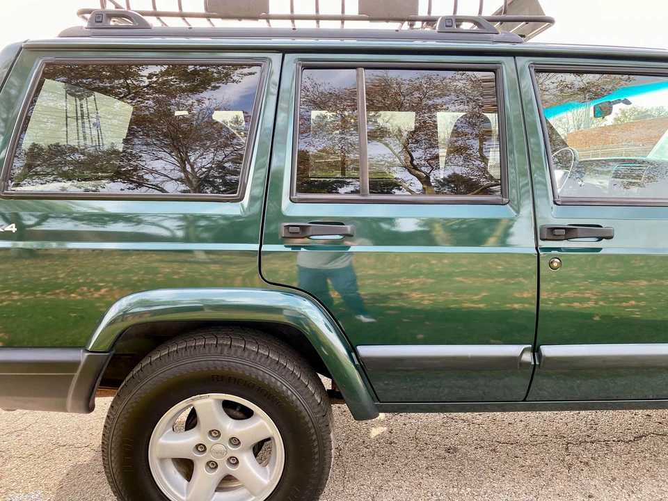 1999 Jeep XJ Cherokee - Image 26 of 31