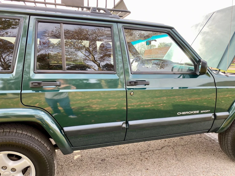 1999 Jeep XJ Cherokee - Image 25 of 31