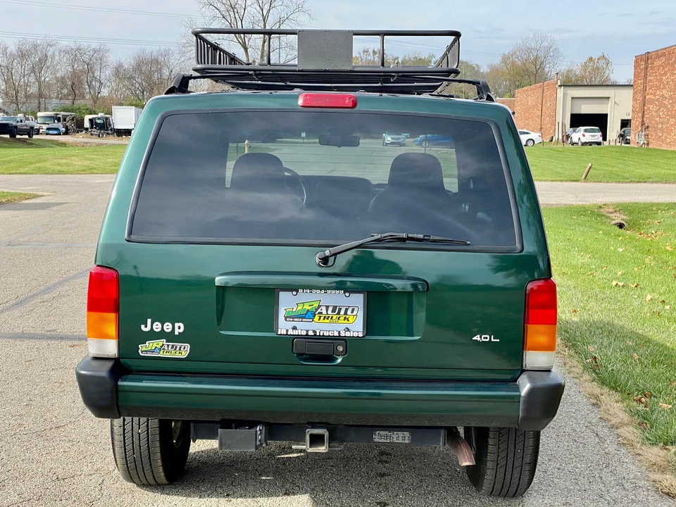 1999 Jeep XJ Cherokee - Image 11 of 31