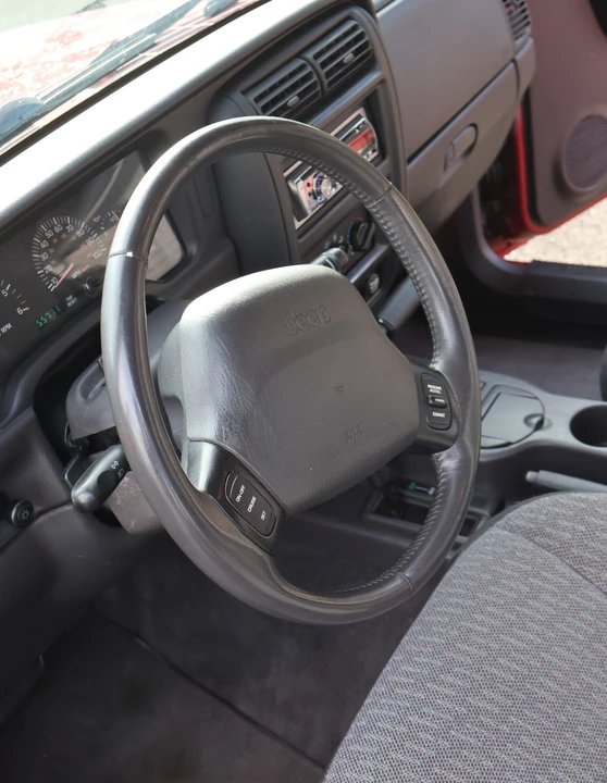 1999 Jeep XJ Cherokee - Image 13 of 31